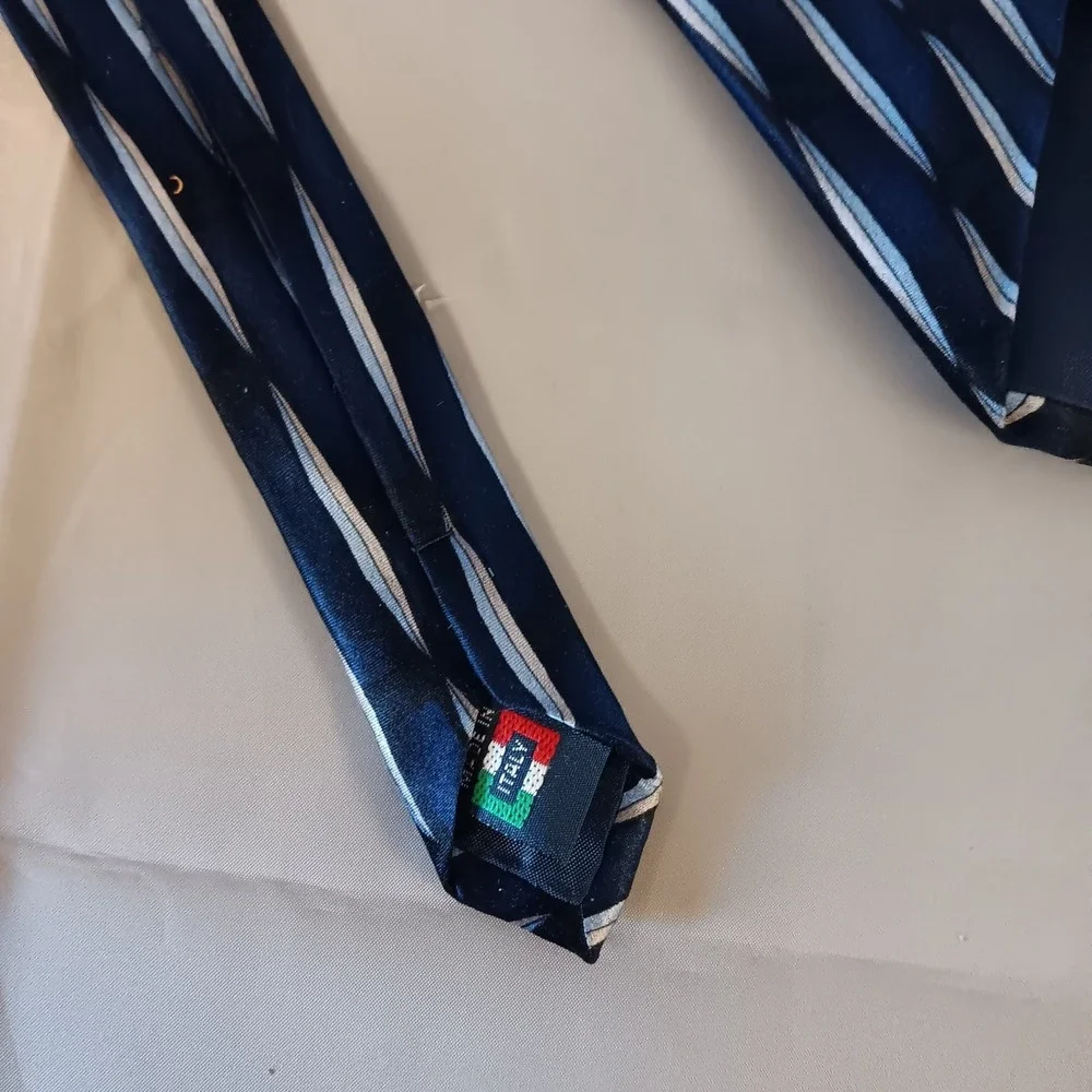 Luomo Moda Italy‎ Silk Necktie Blue Silver Geometric Abstract Business Tie